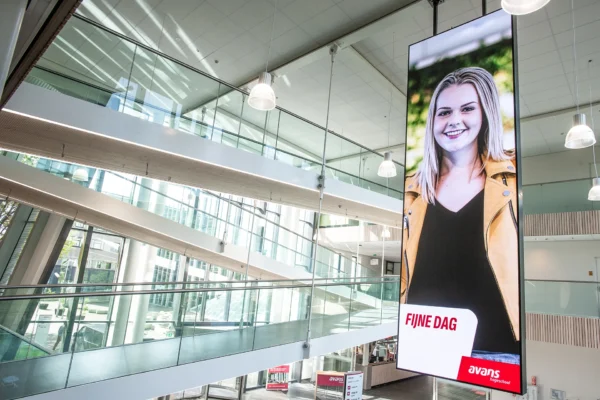 Avans - Floating LED
