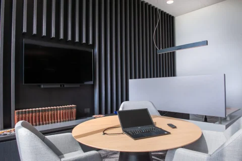 LC Packaging - Meetingspace